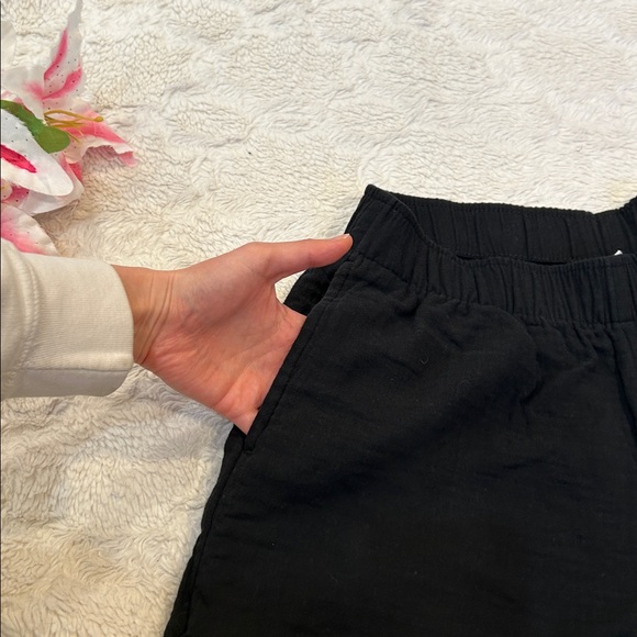 Old Navy - Black Muslin High-Rise Wide Leg Comfort Waistband Pants - Medium - Picture 7 of 12
